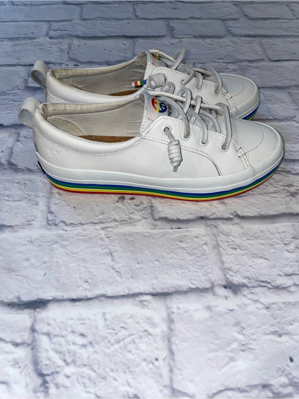 Sperry Pride Rainbow Multi-stripe Crest Vibe Platform Shoes White. Size 5.5